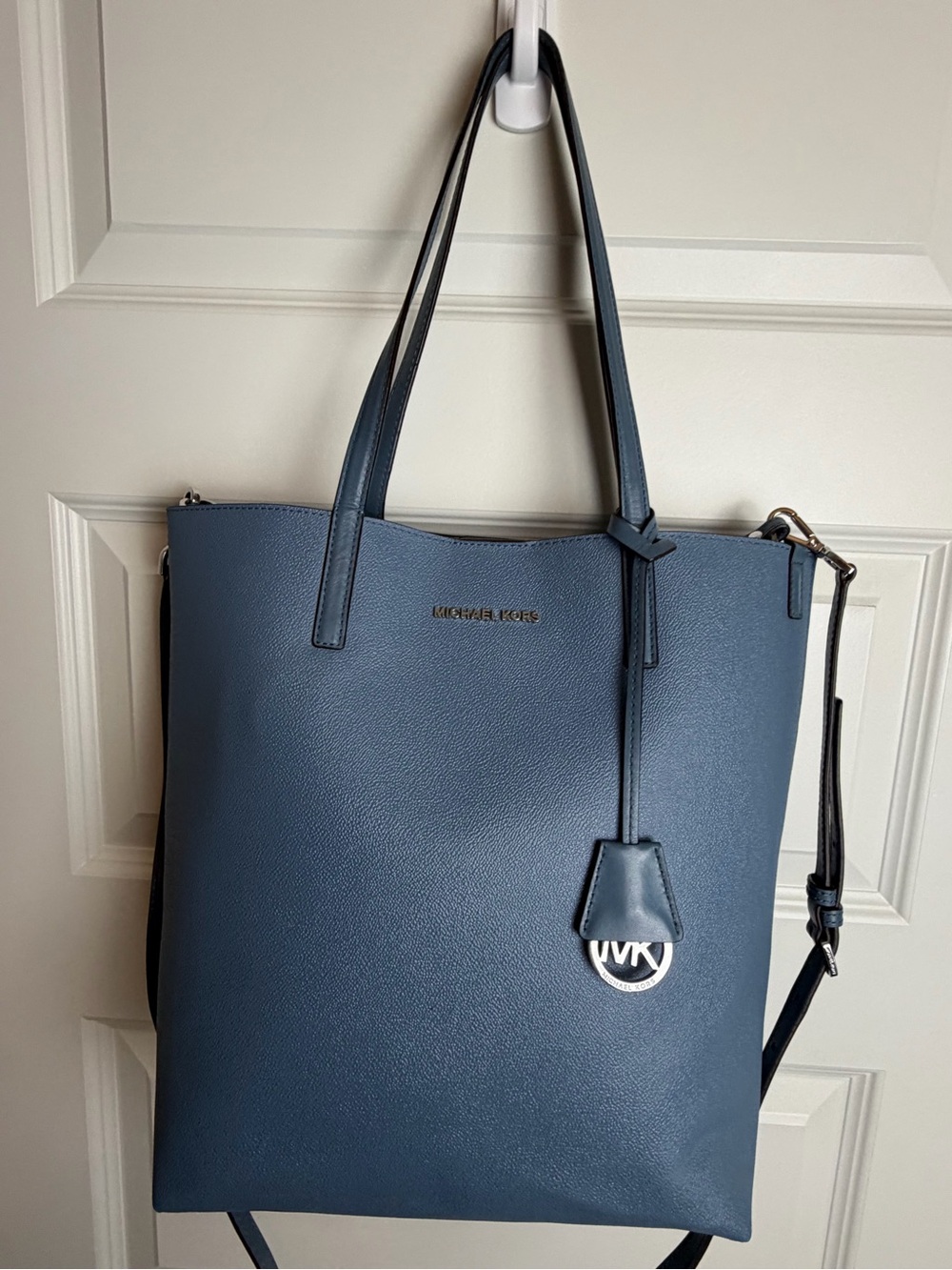 Michael Kors Navy Leather Tote with Removable Crossbody Strap - Picture 3 of 12